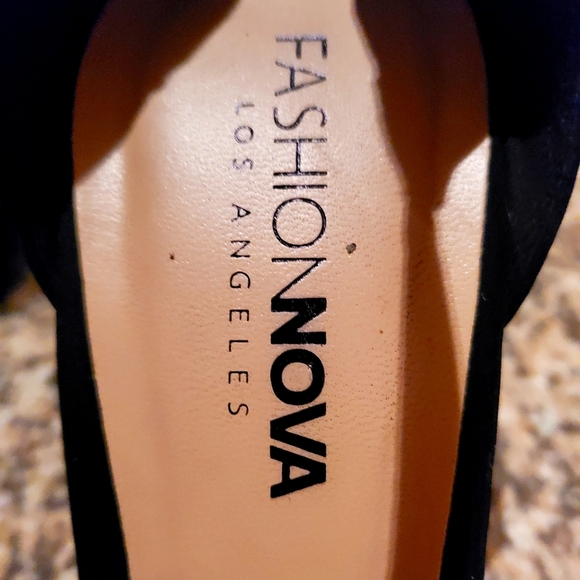 Heels Fashion Nova - Picture 4 of 4